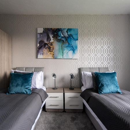 3 Bed Apartment - Perfect For Contractors Near Liverpool Airport Hale  Exteriér fotografie