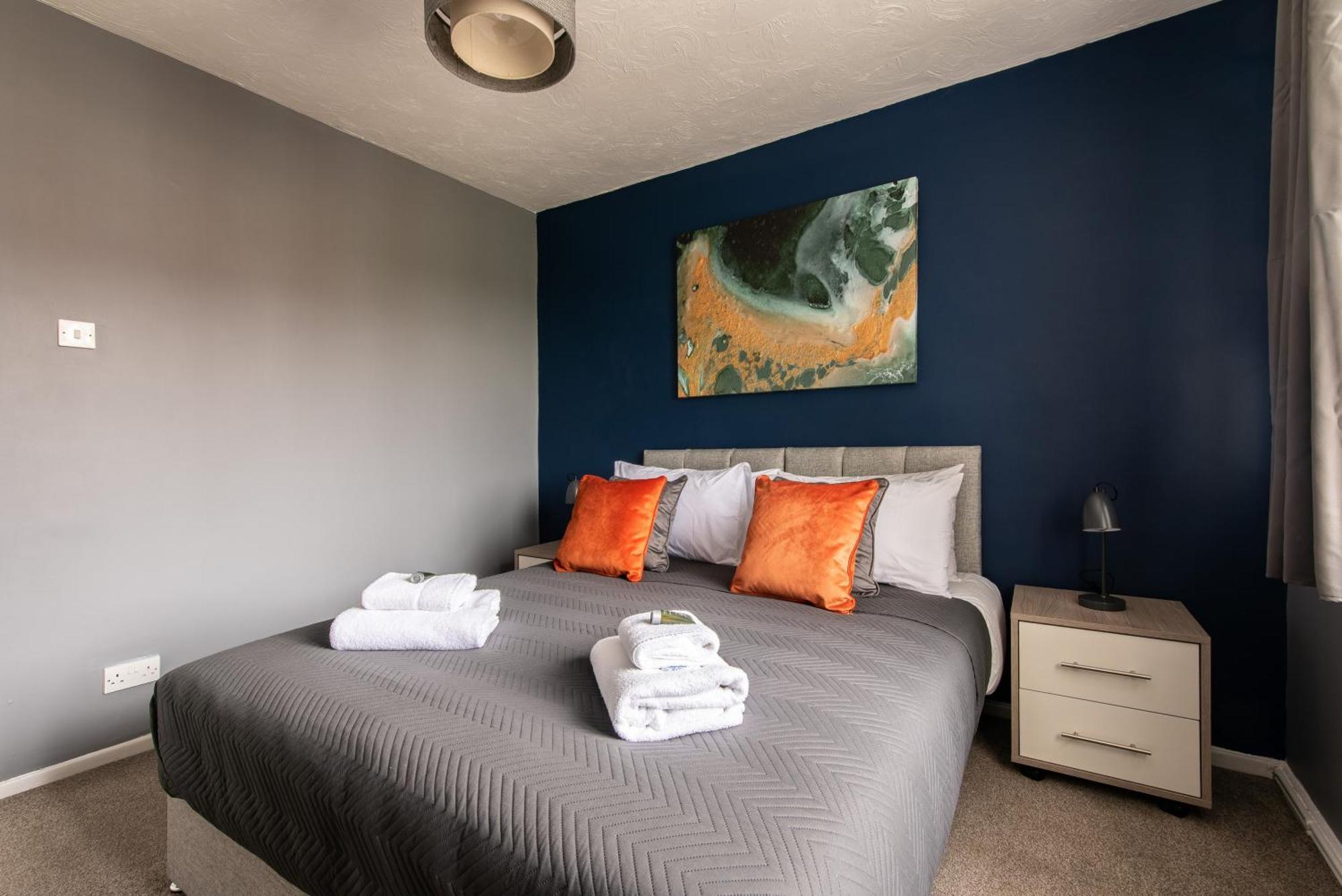 3 Bed Apartment - Perfect For Contractors Near Liverpool Airport Hale  Exteriér fotografie