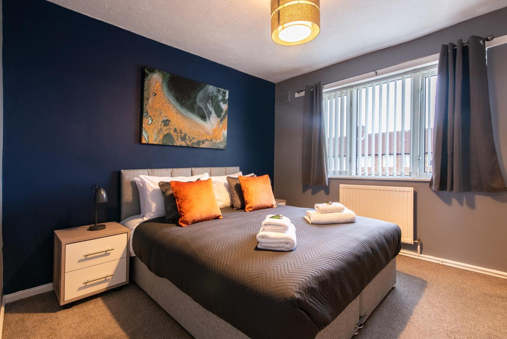 3 Bed Apartment - Perfect For Contractors Near Liverpool Airport Hale  Exteriér fotografie